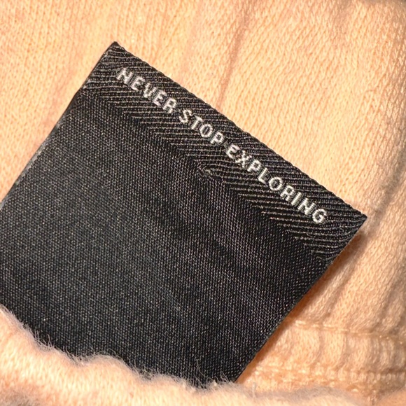 The North Face Peach Fleece Shorts - Picture 7 of 10